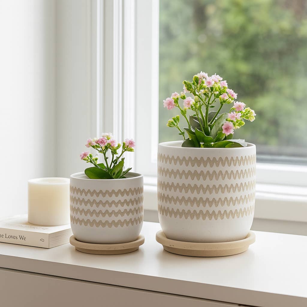 Ceramic White with Tan Zigzags Pot